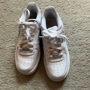 Nike Air Force one size 4 Unisex sneaker
